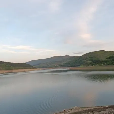 Holiday home Piramida - Zavojsko Jezero